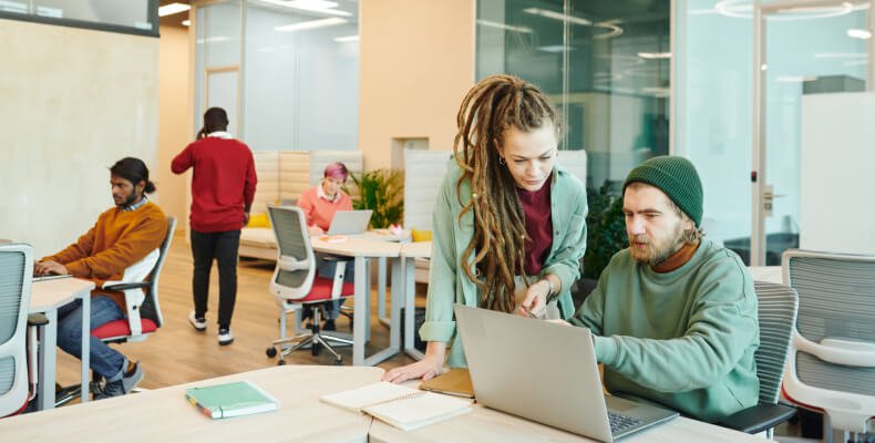 Top E-Commerce Trends to Watch in 2025
